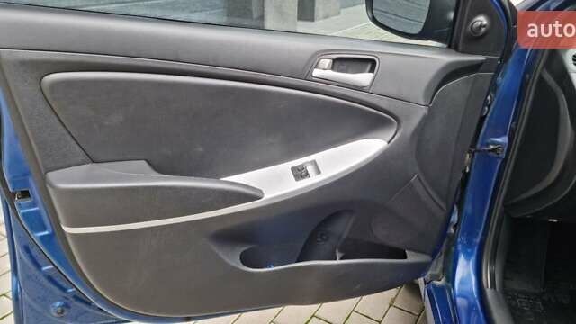 Синий Хендай Акцент, объемом двигателя 1.4 л и пробегом 147 тыс. км за 6500 $, фото 15 на Automoto.ua
