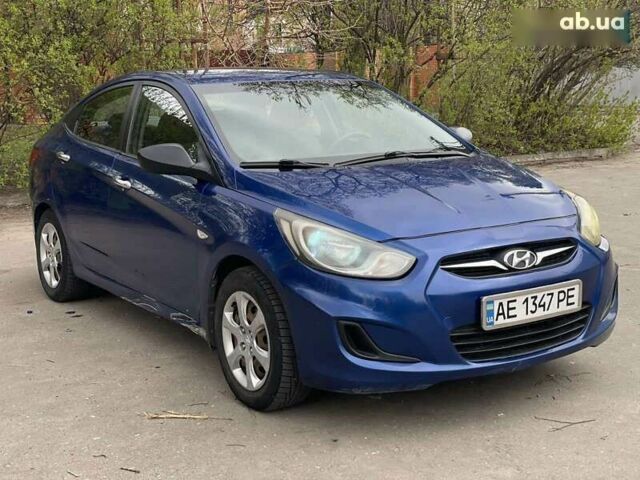 Синий Хендай Акцент, объемом двигателя 1.4 л и пробегом 160 тыс. км за 5700 $, фото 6 на Automoto.ua