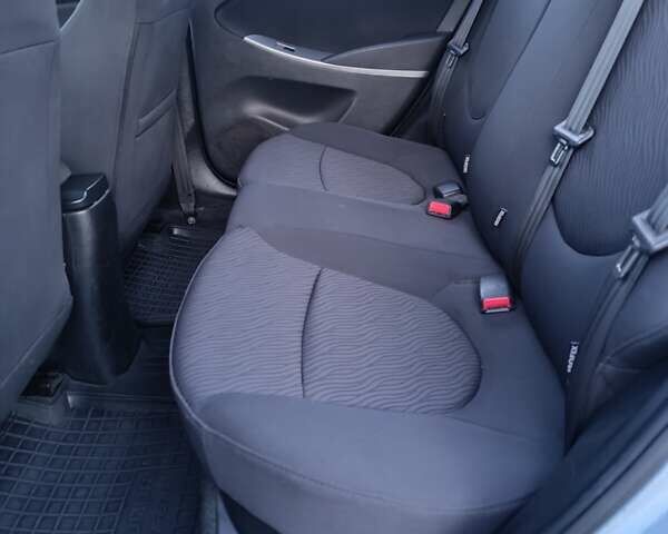 Синий Хендай Акцент, объемом двигателя 1.6 л и пробегом 209 тыс. км за 6500 $, фото 21 на Automoto.ua