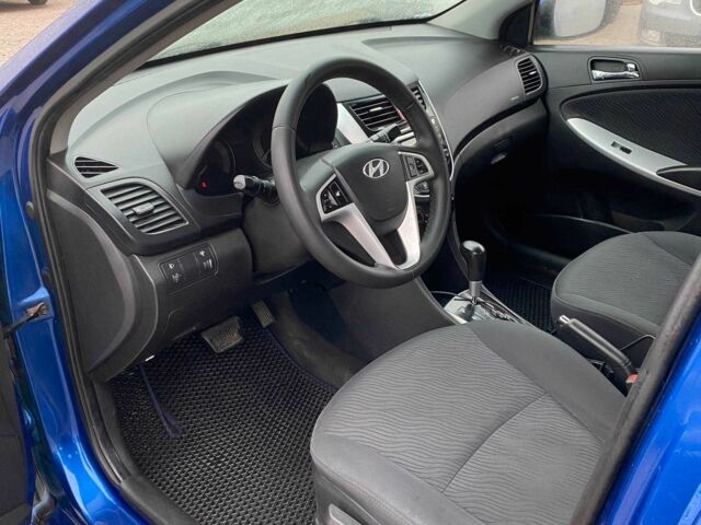 Синий Хендай Акцент, объемом двигателя 1.4 л и пробегом 196 тыс. км за 6990 $, фото 6 на Automoto.ua