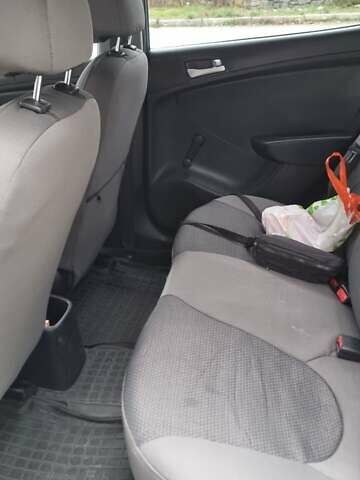 Синий Хендай Акцент, объемом двигателя 1.4 л и пробегом 147 тыс. км за 6500 $, фото 22 на Automoto.ua