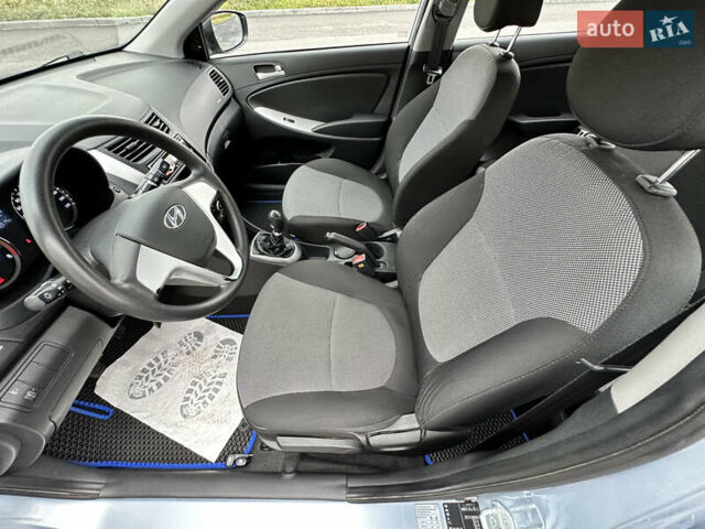 Синій Хендай Акцент, об'ємом двигуна 1.4 л та пробігом 47 тис. км за 7400 $, фото 37 на Automoto.ua
