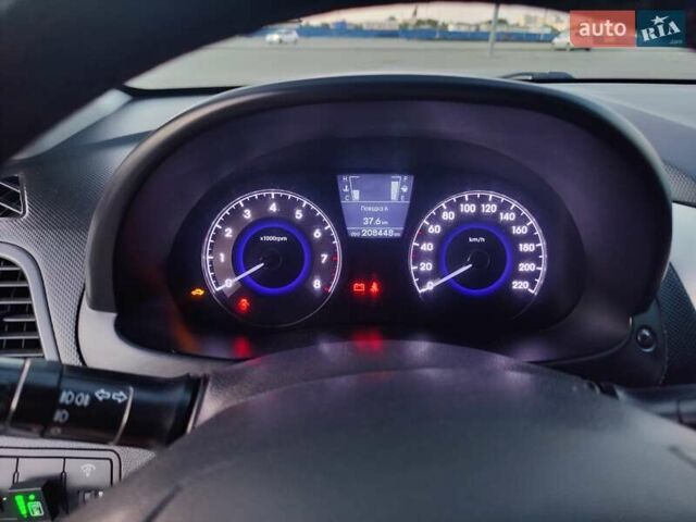 Синий Хендай Акцент, объемом двигателя 1.6 л и пробегом 209 тыс. км за 6500 $, фото 16 на Automoto.ua
