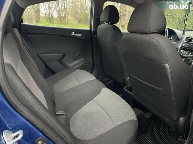 Синий Хендай Акцент, объемом двигателя 1.4 л и пробегом 160 тыс. км за 5700 $, фото 18 на Automoto.ua