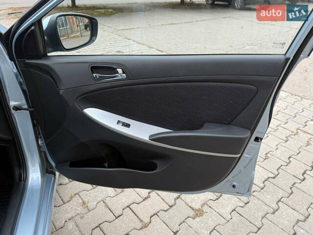 Синій Хендай Акцент, об'ємом двигуна 1.4 л та пробігом 49 тис. км за 8750 $, фото 42 на Automoto.ua