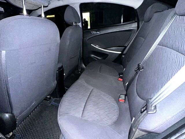 Синий Хендай Акцент, объемом двигателя 1.4 л и пробегом 195 тыс. км за 7000 $, фото 7 на Automoto.ua