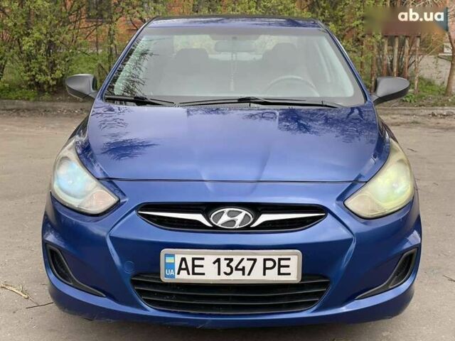 Синий Хендай Акцент, объемом двигателя 1.4 л и пробегом 160 тыс. км за 5700 $, фото 1 на Automoto.ua