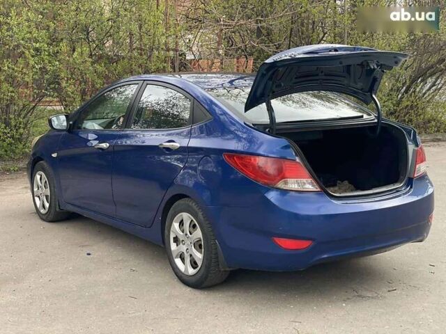 Синий Хендай Акцент, объемом двигателя 1.4 л и пробегом 160 тыс. км за 5700 $, фото 10 на Automoto.ua