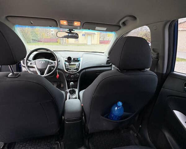 Синий Хендай Акцент, объемом двигателя 1.4 л и пробегом 148 тыс. км за 7500 $, фото 17 на Automoto.ua