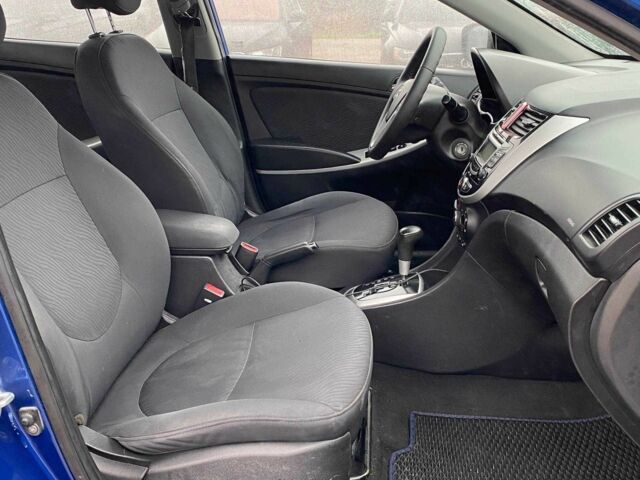 Синий Хендай Акцент, объемом двигателя 1.4 л и пробегом 196 тыс. км за 6990 $, фото 12 на Automoto.ua