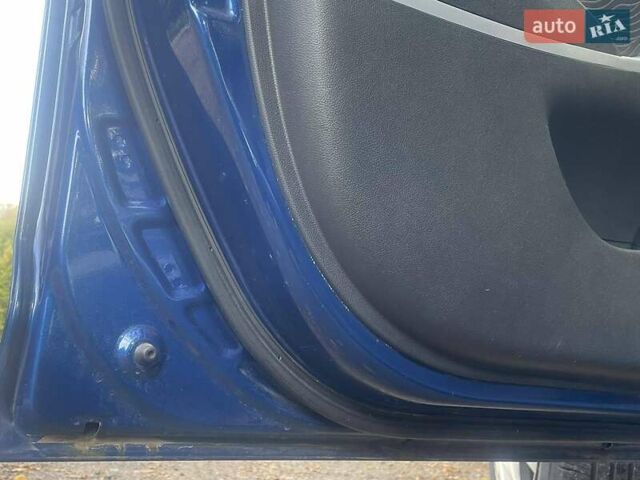 Синий Хендай Акцент, объемом двигателя 1.4 л и пробегом 127 тыс. км за 7000 $, фото 17 на Automoto.ua
