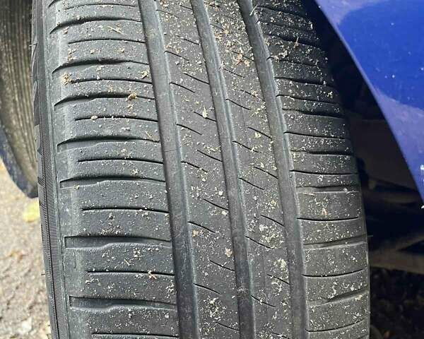 Синий Хендай Акцент, объемом двигателя 1.4 л и пробегом 127 тыс. км за 7000 $, фото 2 на Automoto.ua