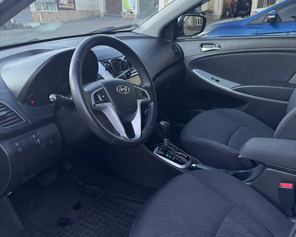 Синій Хендай Акцент, об'ємом двигуна 1.4 л та пробігом 138 тис. км за 7000 $, фото 8 на Automoto.ua