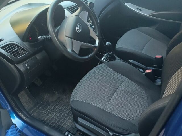 Синій Хендай Акцент, об'ємом двигуна 1.4 л та пробігом 107 тис. км за 6200 $, фото 8 на Automoto.ua