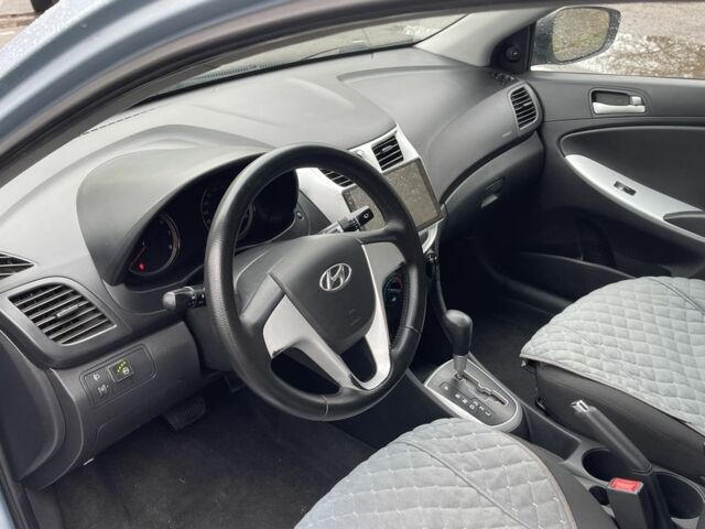 Синій Хендай Акцент, об'ємом двигуна 1.4 л та пробігом 175 тис. км за 7300 $, фото 6 на Automoto.ua