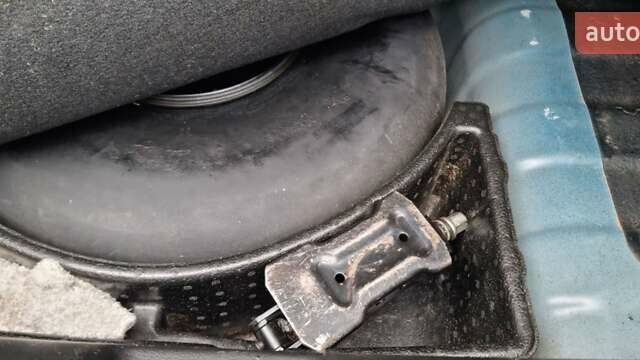 Синий Хендай Акцент, объемом двигателя 1.4 л и пробегом 147 тыс. км за 6500 $, фото 17 на Automoto.ua