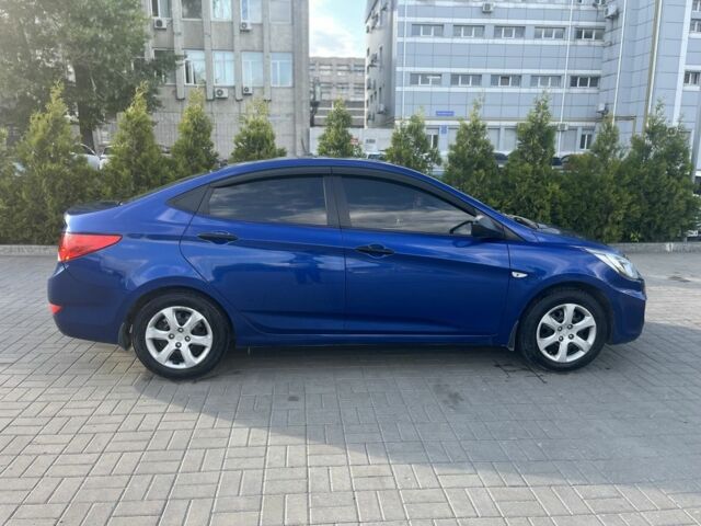Синий Хендай Акцент, объемом двигателя 1.4 л и пробегом 163 тыс. км за 7500 $, фото 1 на Automoto.ua