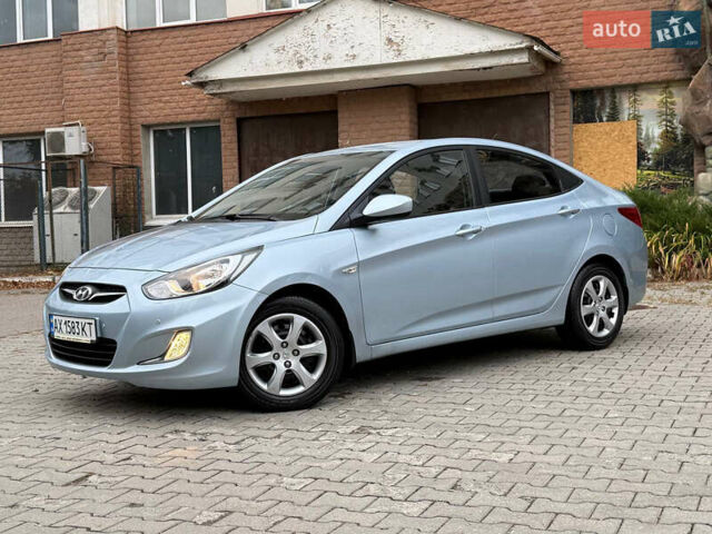 Синій Хендай Акцент, об'ємом двигуна 1.4 л та пробігом 49 тис. км за 8750 $, фото 11 на Automoto.ua