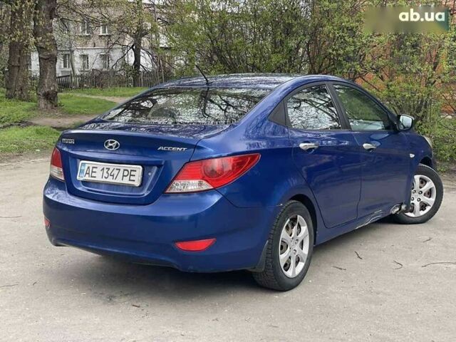 Синий Хендай Акцент, объемом двигателя 1.4 л и пробегом 160 тыс. км за 5700 $, фото 3 на Automoto.ua