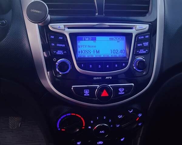 Синий Хендай Акцент, объемом двигателя 1.6 л и пробегом 209 тыс. км за 6500 $, фото 17 на Automoto.ua