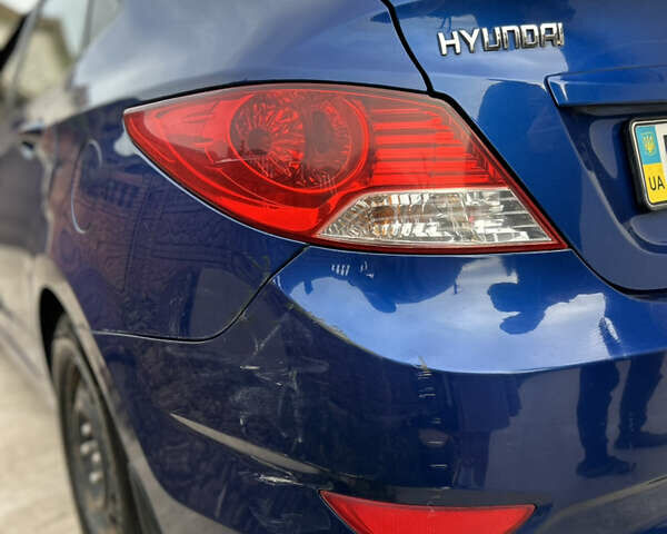 Синій Хендай Акцент, об'ємом двигуна 1.4 л та пробігом 259 тис. км за 7300 $, фото 12 на Automoto.ua