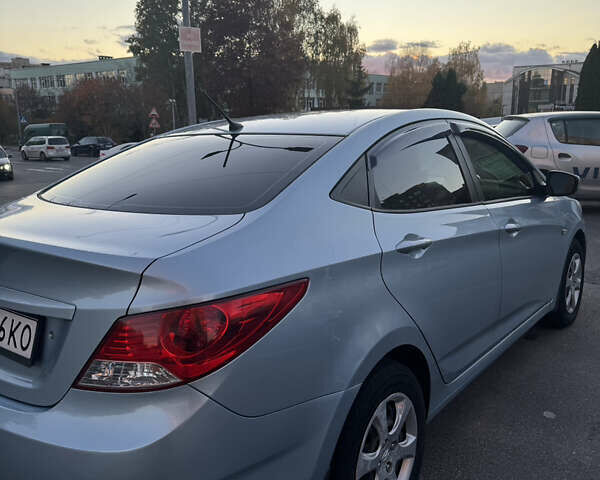 Синій Хендай Акцент, об'ємом двигуна 1.4 л та пробігом 138 тис. км за 7000 $, фото 2 на Automoto.ua