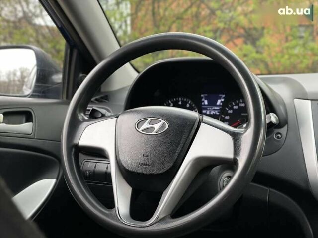 Синий Хендай Акцент, объемом двигателя 1.4 л и пробегом 160 тыс. км за 5700 $, фото 13 на Automoto.ua