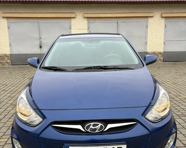 Синий Хендай Акцент, объемом двигателя 1.4 л и пробегом 148 тыс. км за 7500 $, фото 5 на Automoto.ua