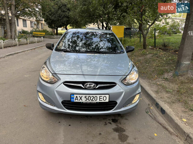 Синій Хендай Акцент, об'ємом двигуна 1.4 л та пробігом 132 тис. км за 6600 $, фото 7 на Automoto.ua