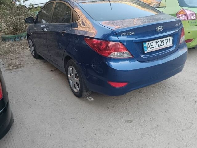 Синій Хендай Акцент, об'ємом двигуна 1.4 л та пробігом 107 тис. км за 6200 $, фото 2 на Automoto.ua