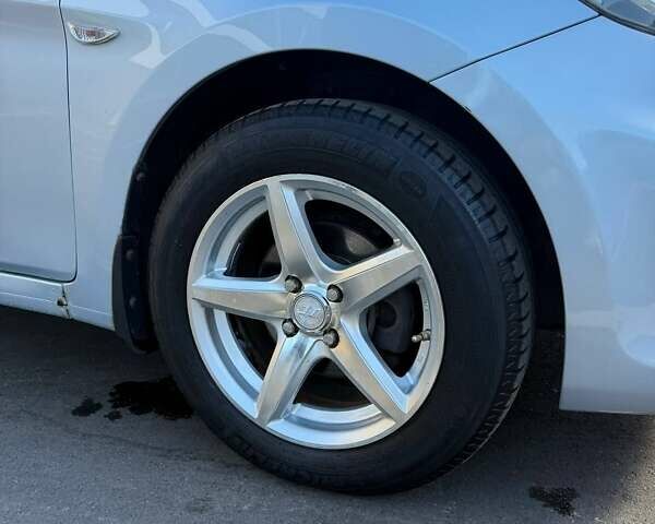 Синий Хендай Акцент, объемом двигателя 1.4 л и пробегом 184 тыс. км за 7600 $, фото 10 на Automoto.ua