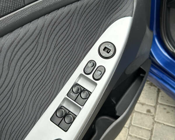 Синий Хендай Акцент, объемом двигателя 1.4 л и пробегом 146 тыс. км за 8700 $, фото 11 на Automoto.ua