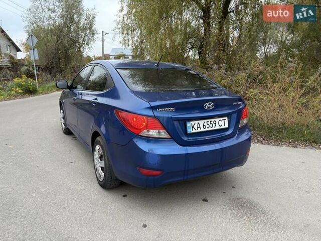 Синий Хендай Акцент, объемом двигателя 1.4 л и пробегом 270 тыс. км за 5000 $, фото 2 на Automoto.ua