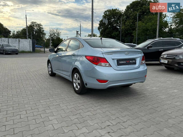 Синій Хендай Акцент, об'ємом двигуна 1.6 л та пробігом 163 тис. км за 8100 $, фото 2 на Automoto.ua
