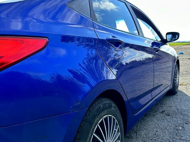 Синий Хендай Акцент, объемом двигателя 1.6 л и пробегом 240 тыс. км за 7000 $, фото 1 на Automoto.ua