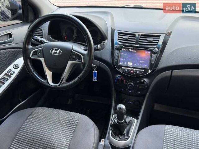 Синий Хендай Акцент, объемом двигателя 1.4 л и пробегом 168 тыс. км за 6600 $, фото 8 на Automoto.ua