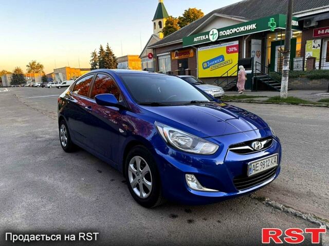 Синий Хендай Акцент, объемом двигателя 1.4 л и пробегом 150 тыс. км за 7500 $, фото 1 на Automoto.ua