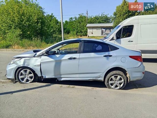 Синій Хендай Акцент, об'ємом двигуна 1.4 л та пробігом 216 тис. км за 2500 $, фото 3 на Automoto.ua