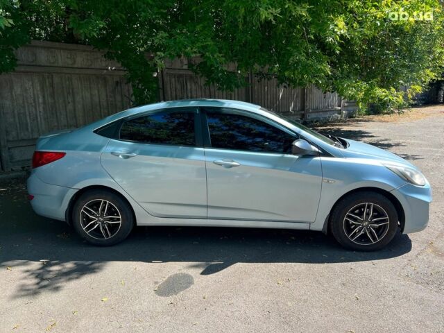 Синій Хендай Акцент, об'ємом двигуна 1.4 л та пробігом 165 тис. км за 6990 $, фото 3 на Automoto.ua