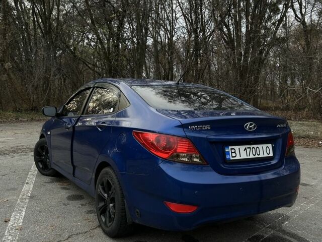 Синий Хендай Акцент, объемом двигателя 1.4 л и пробегом 165 тыс. км за 6300 $, фото 3 на Automoto.ua