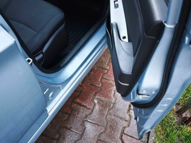 Синий Хендай Акцент, объемом двигателя 1.4 л и пробегом 160 тыс. км за 7500 $, фото 2 на Automoto.ua