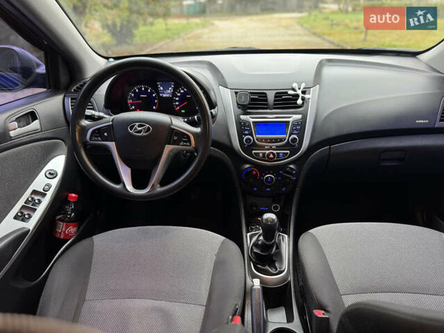 Синий Хендай Акцент, объемом двигателя 1.4 л и пробегом 189 тыс. км за 6750 $, фото 19 на Automoto.ua