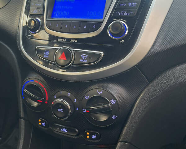 Синий Хендай Акцент, объемом двигателя 1.4 л и пробегом 116 тыс. км за 7777 $, фото 51 на Automoto.ua