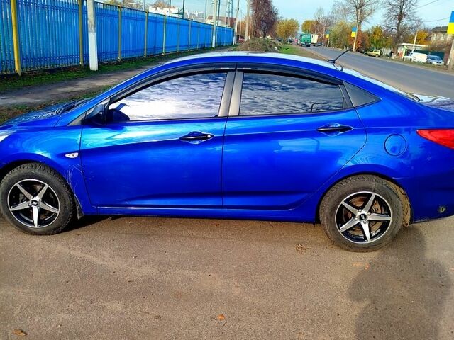 Синий Хендай Акцент, объемом двигателя 1.4 л и пробегом 190 тыс. км за 6500 $, фото 1 на Automoto.ua