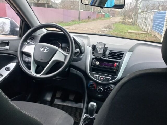 Синий Хендай Акцент, объемом двигателя 1.4 л и пробегом 64 тыс. км за 10700 $, фото 3 на Automoto.ua