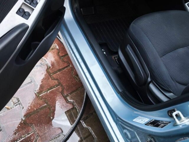 Синий Хендай Акцент, объемом двигателя 1.4 л и пробегом 160 тыс. км за 7500 $, фото 4 на Automoto.ua