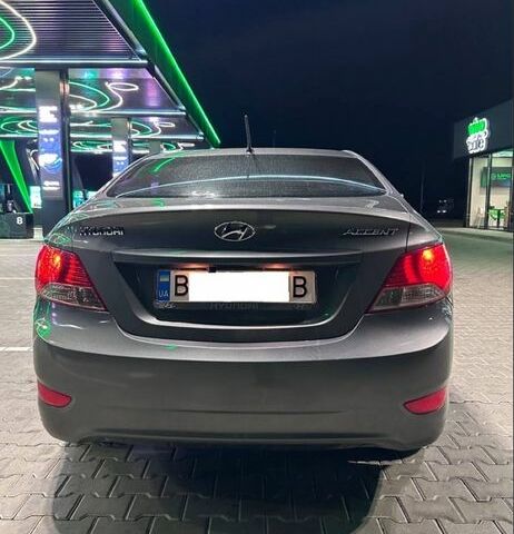 Синий Хендай Акцент, объемом двигателя 1.6 л и пробегом 196 тыс. км за 8200 $, фото 2 на Automoto.ua