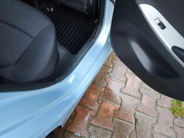 Синий Хендай Акцент, объемом двигателя 1.4 л и пробегом 160 тыс. км за 7500 $, фото 3 на Automoto.ua