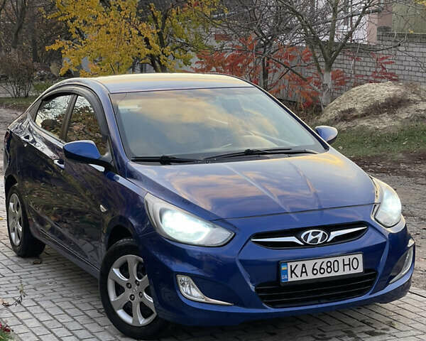 Синий Хендай Акцент, объемом двигателя 1.4 л и пробегом 116 тыс. км за 7777 $, фото 13 на Automoto.ua