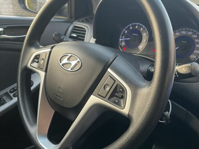 Хендай Акцент 2013 в Харькове на Automoto.ua Синий Хендай Акцент, объемом двигателя 1.4 л и пробегом 116 тыс. км за 7777 $, фото 21 на Automoto.ua